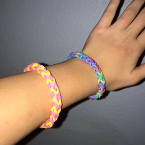 Rainbow loom bracelet for 5.00$